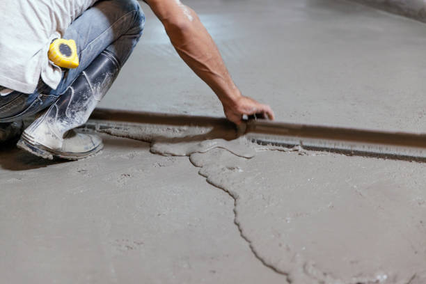Best Concrete Pool Decks in Uniontown, OH